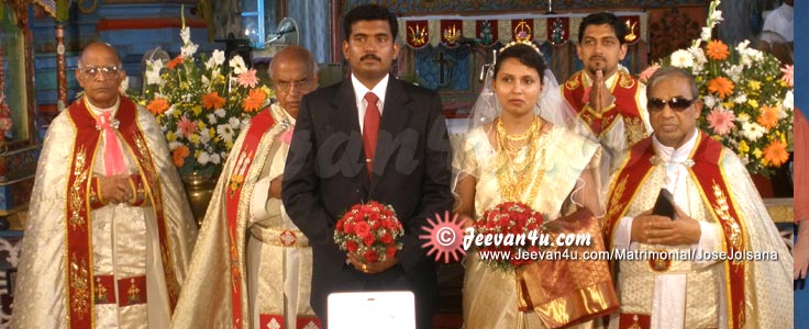 Jose Jolsana Wedding Photos at Kaduthuruthy